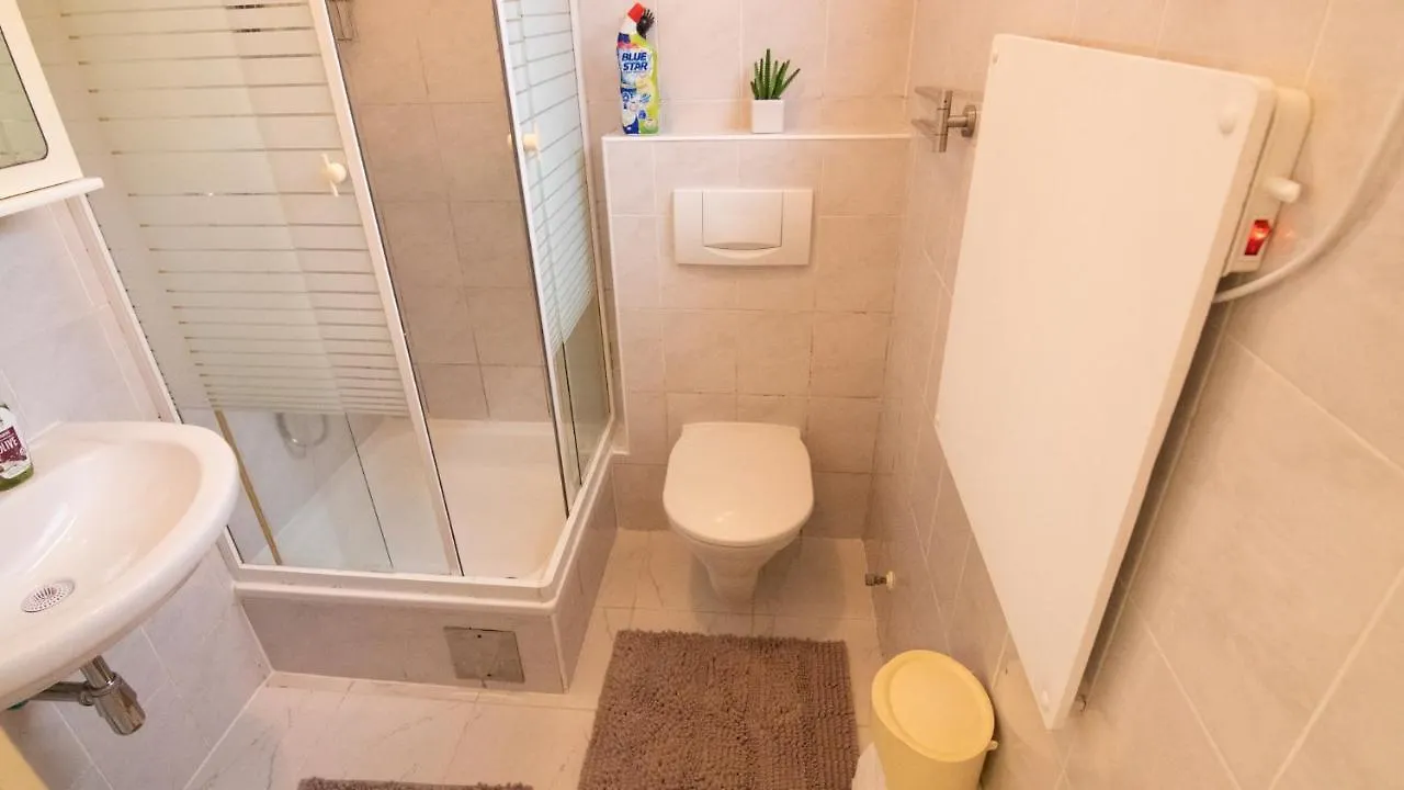 Apartment Small-Comfy Guest House In Donaustadt Garden - Not Shared! Vienna Austria