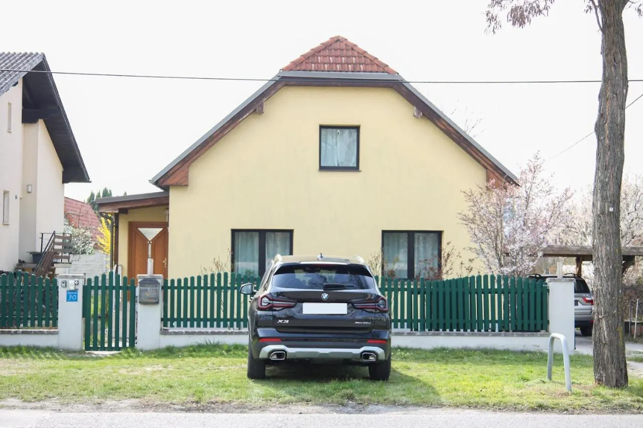 Apartment Small-Comfy Guest House In Donaustadt Garden - Not Shared! Vienna Austria