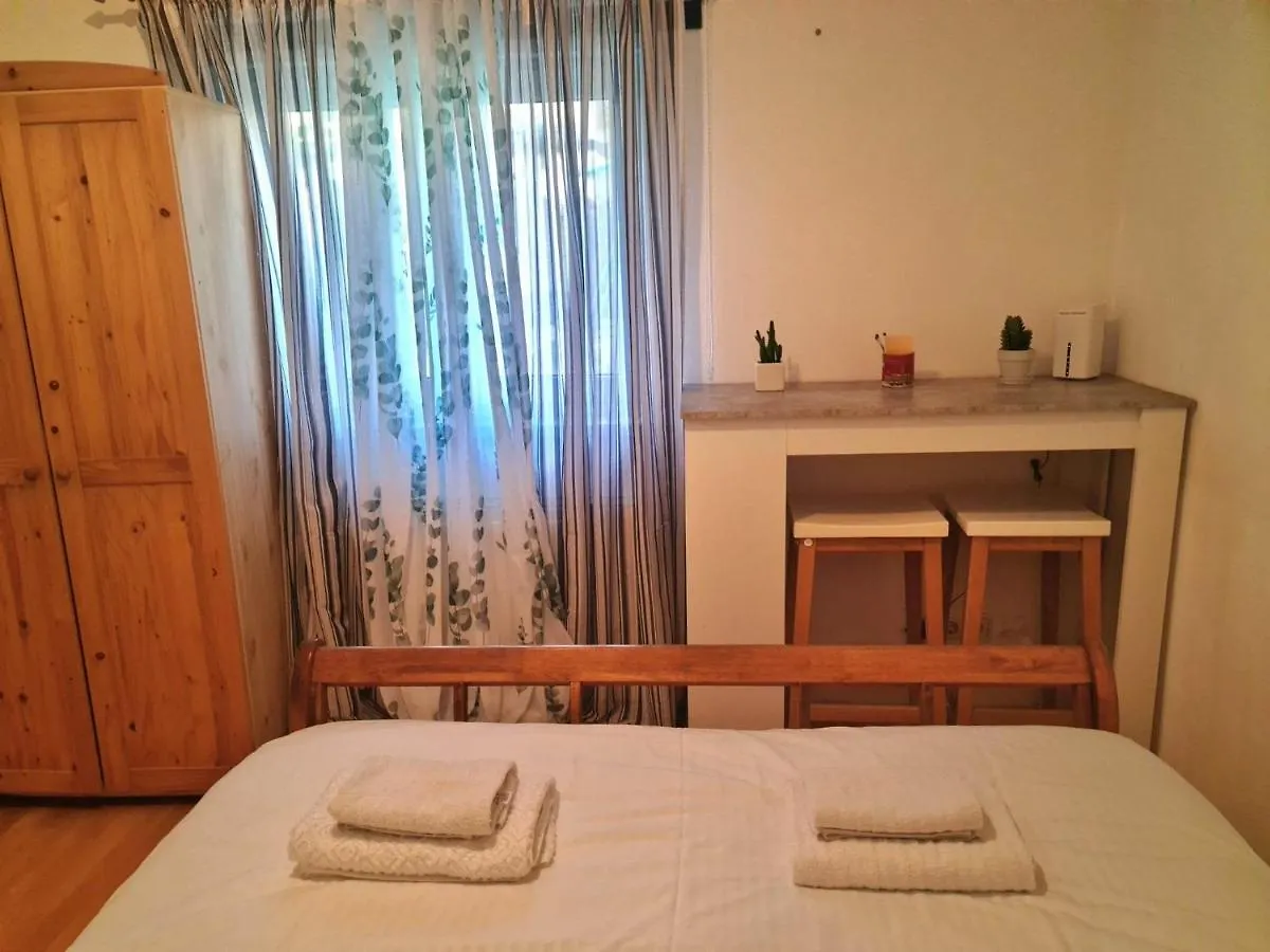 Apartment Small-Comfy Guest House In Donaustadt Garden - Not Shared! Vienna Austria
